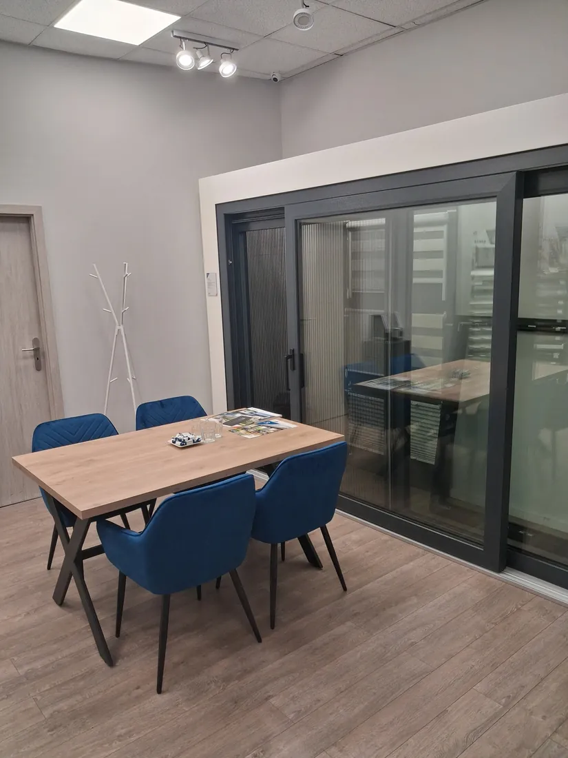 Duże przeszklenie drzwi tarasowych przesuwnych — Salon BUDVAR Wrocław